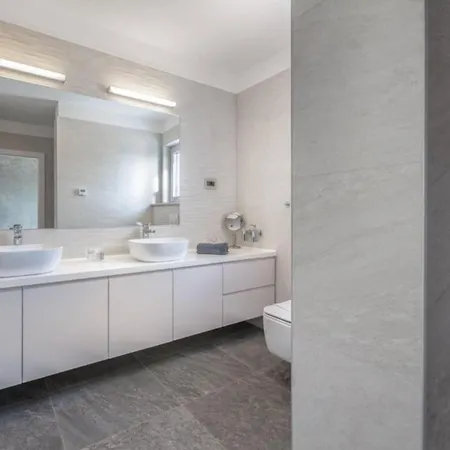Stunning Adria In Villa