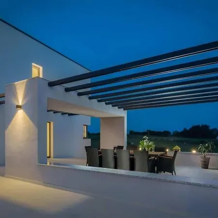 Stunning Adria In Villa *
